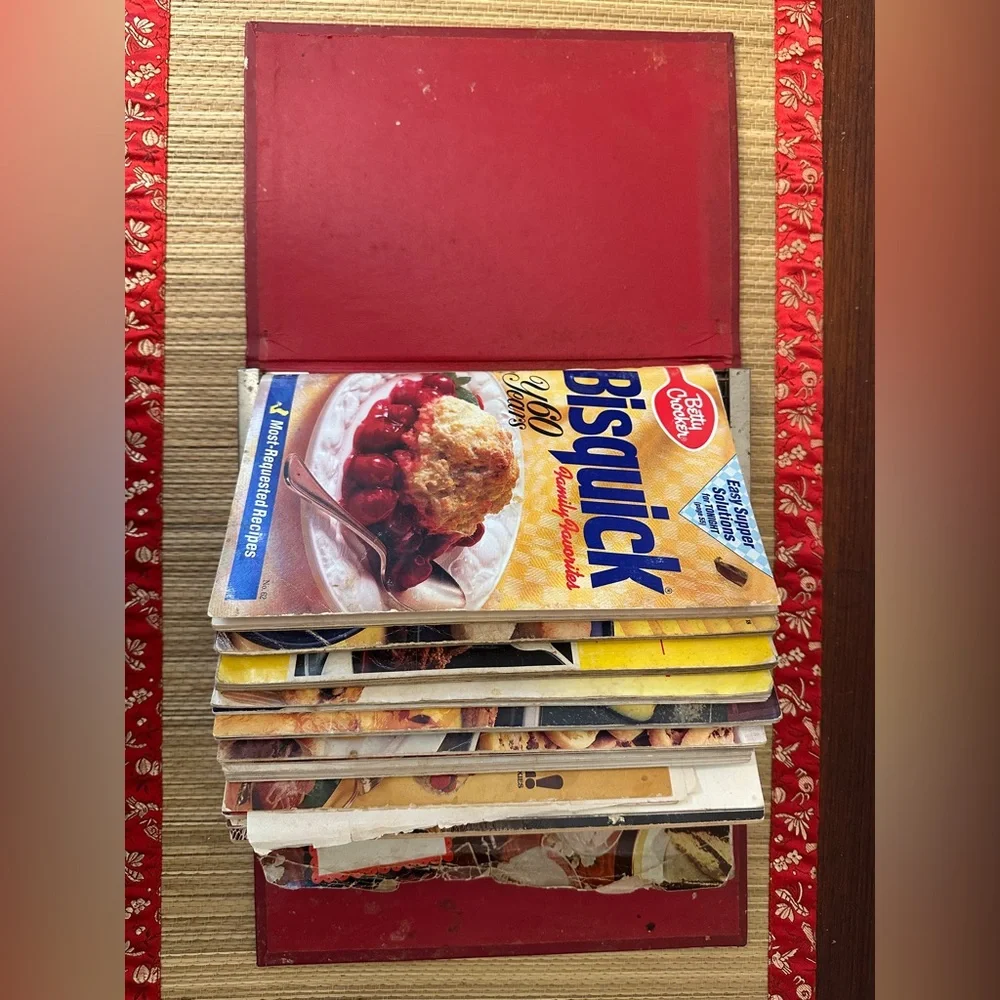 Betty Crocker Creative Recipe Binder Bisquick 13 Books Jesse Jones Box Corp RARE